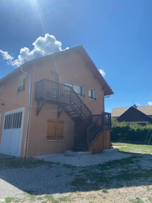 Appartement Familial A Crots Bagian luar foto
